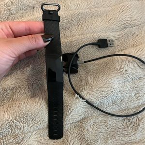 Fit Bit Charge 4
